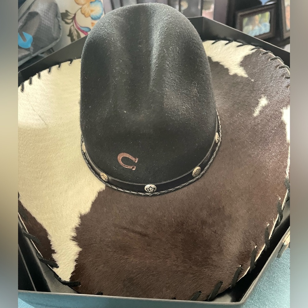 Charlie 1 Horse cowhide and felt hat. Size 7